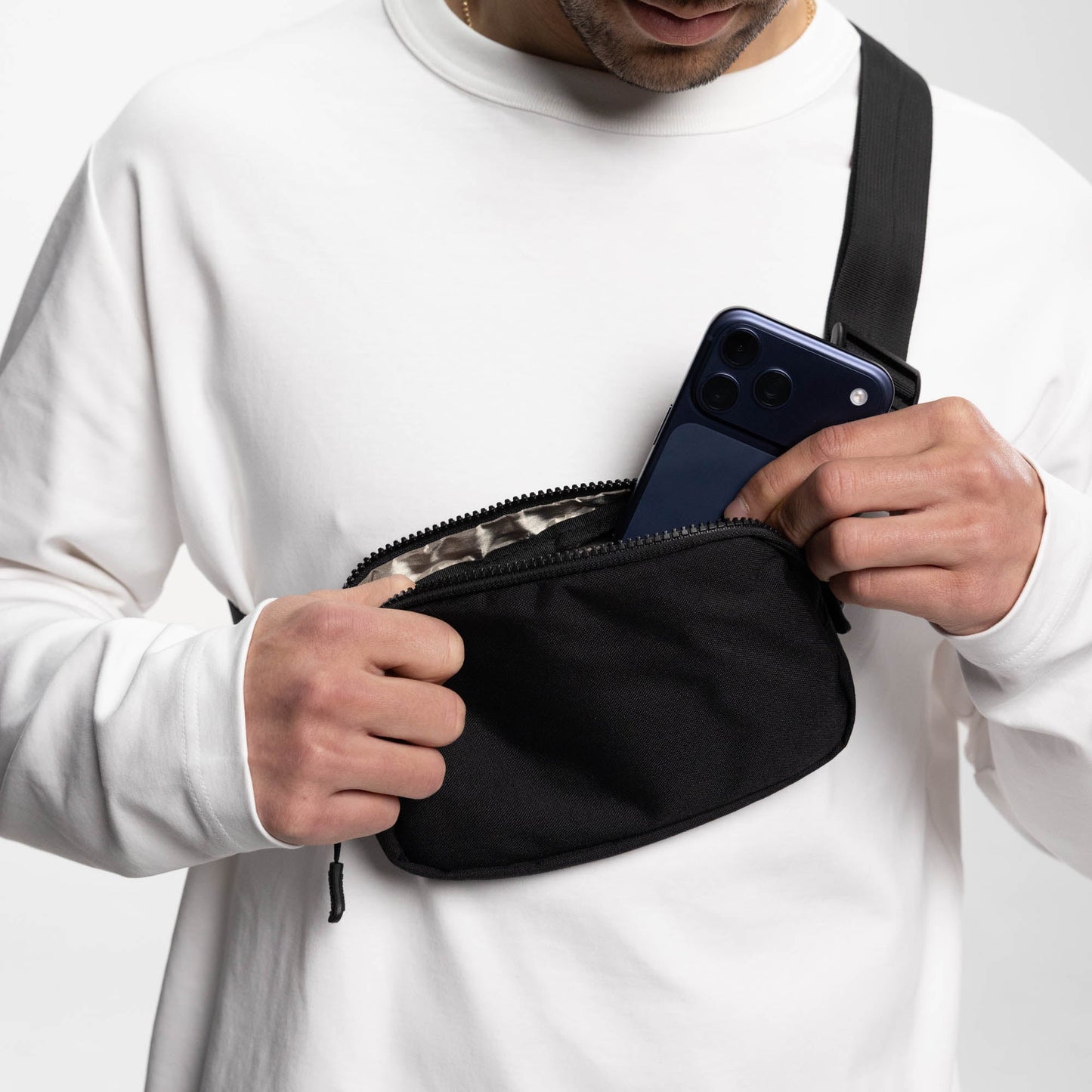 SOLSTICE Everywhere Belt Bag™ - Versatile Urban Fanny Pack